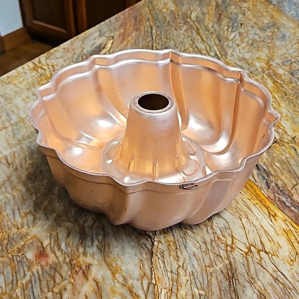 Bundt Baking Pan